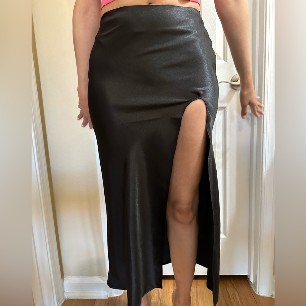 Slit skirt
